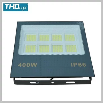 Faretto LED THO Lux 400W – MC-005, IP66 impermeabile