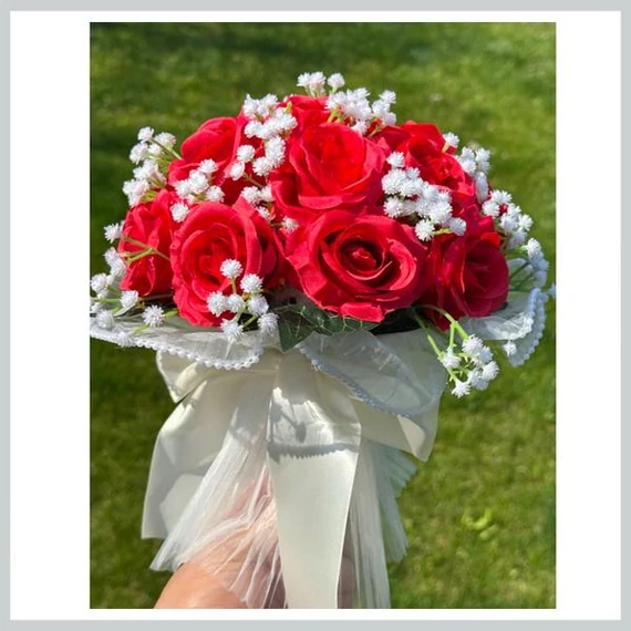 Bouquet da Sposa – Fiori Artificiali Rossi con Nastro in Raso 39965718r