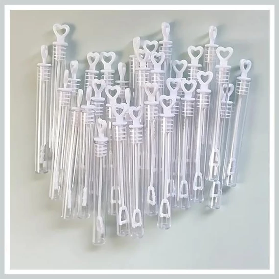 30 Soffiabolle per Matrimonio con Tappo a Forma di Cuore HL783918