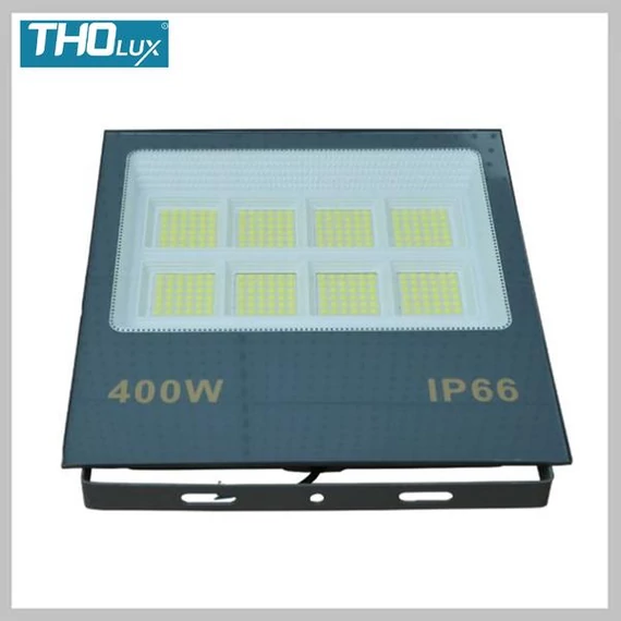 Faretto LED THO Lux 400W – MC-005, IP66 impermeabile