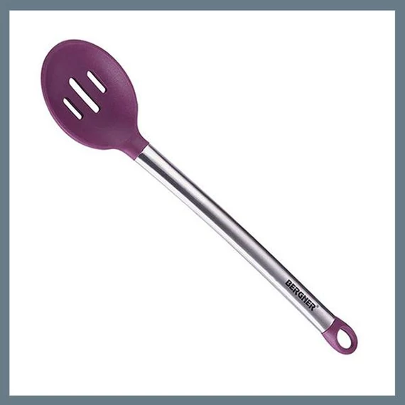 Cucchiaio forato in silicone Bergner viola BG-3362-PU