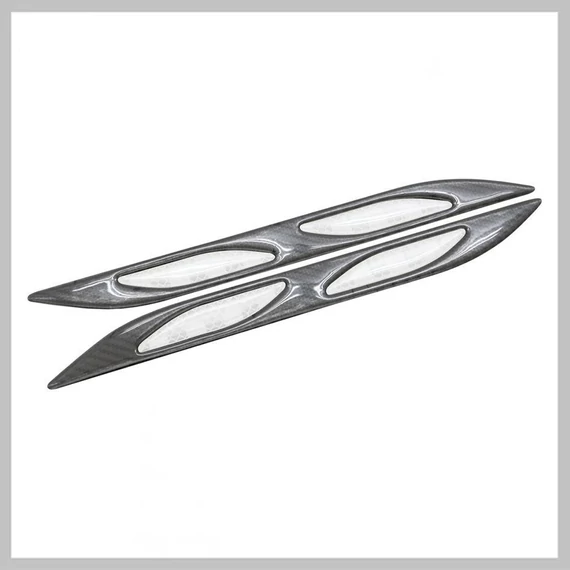 Paracolpi Adesivi per Portiera Auto DAGGER – Argento, Set da 2 Pezzi 34300