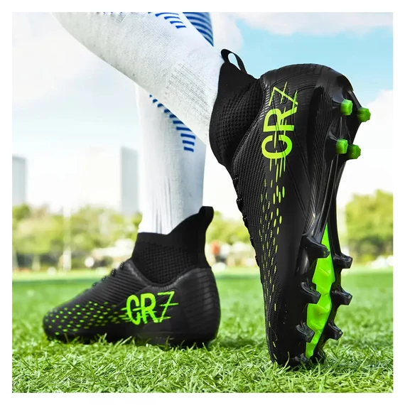 CR7 Scarpe da calcio professionali – con tacchetti antiscivolo AG NERO LG1072531-F
