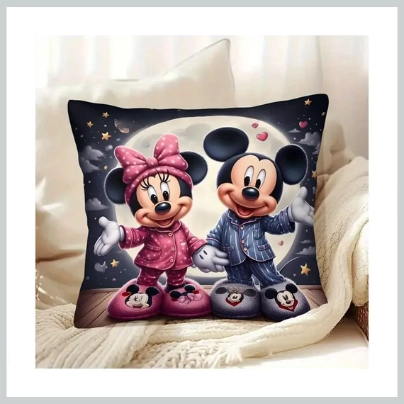 Cuscino decorativo Mickey e Minnie – atmosfera notturna e fiabesca QF1176560